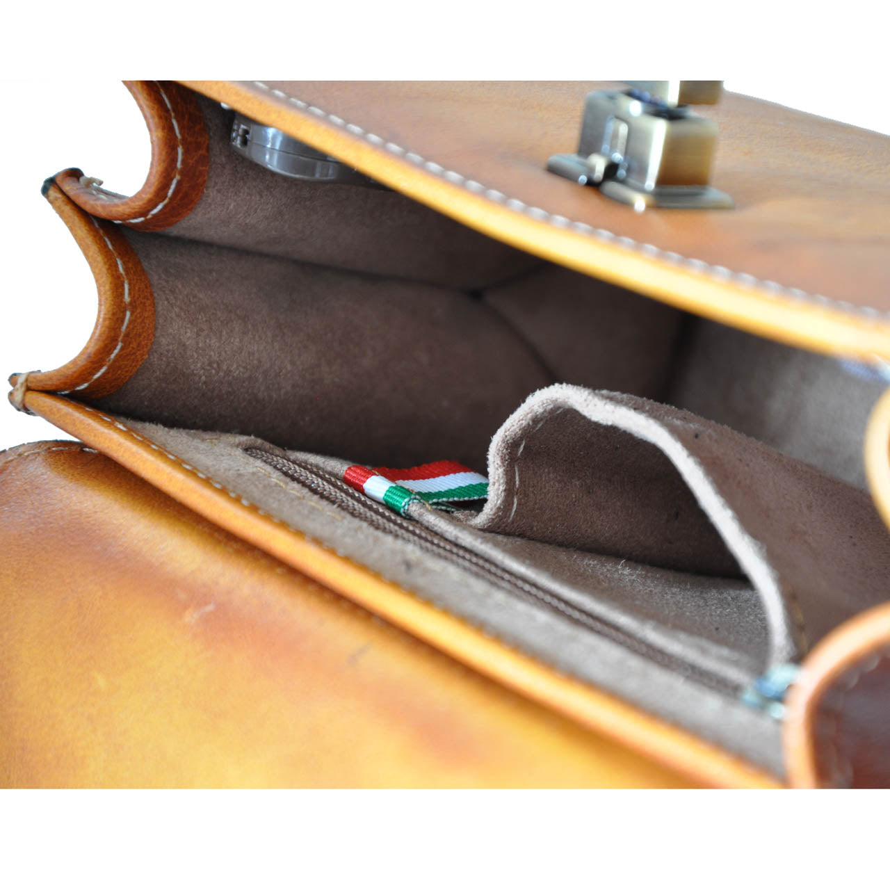 Pratesi Lucignano Small Handbag in genuine vegetable tanned leather - Brown